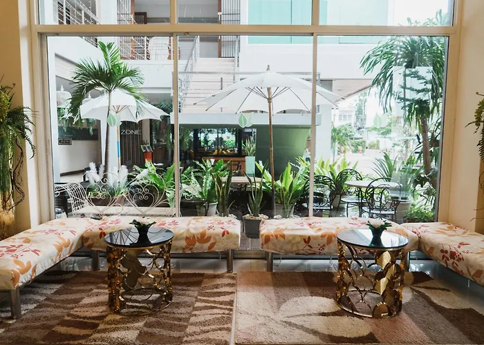 Green Hotel And Resort